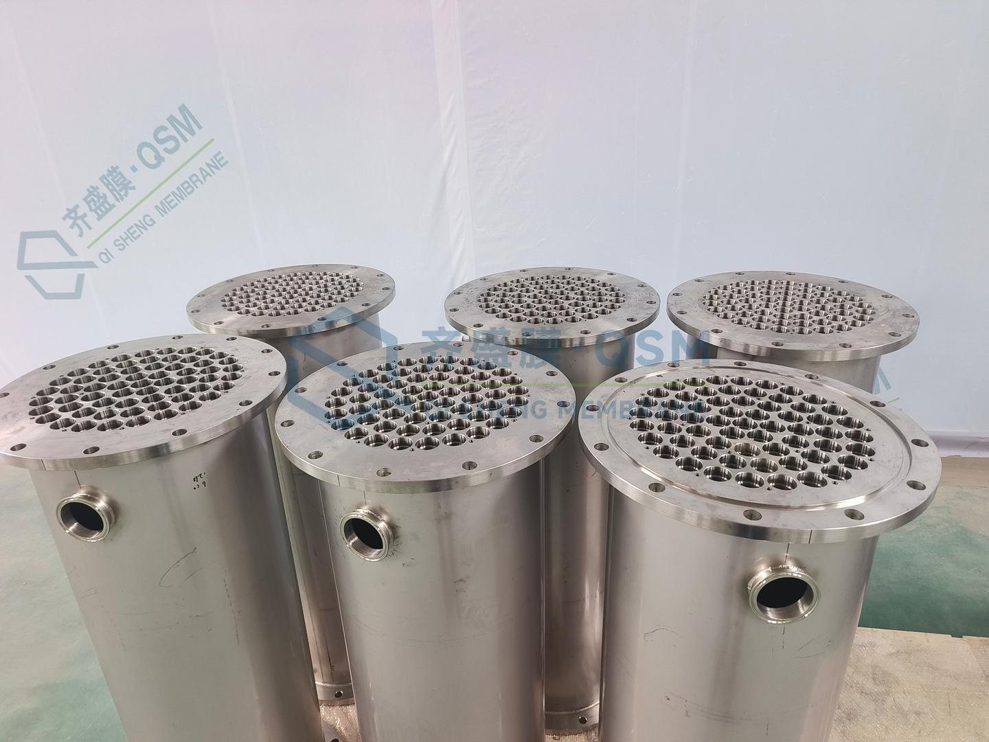 Ceramic membrane module