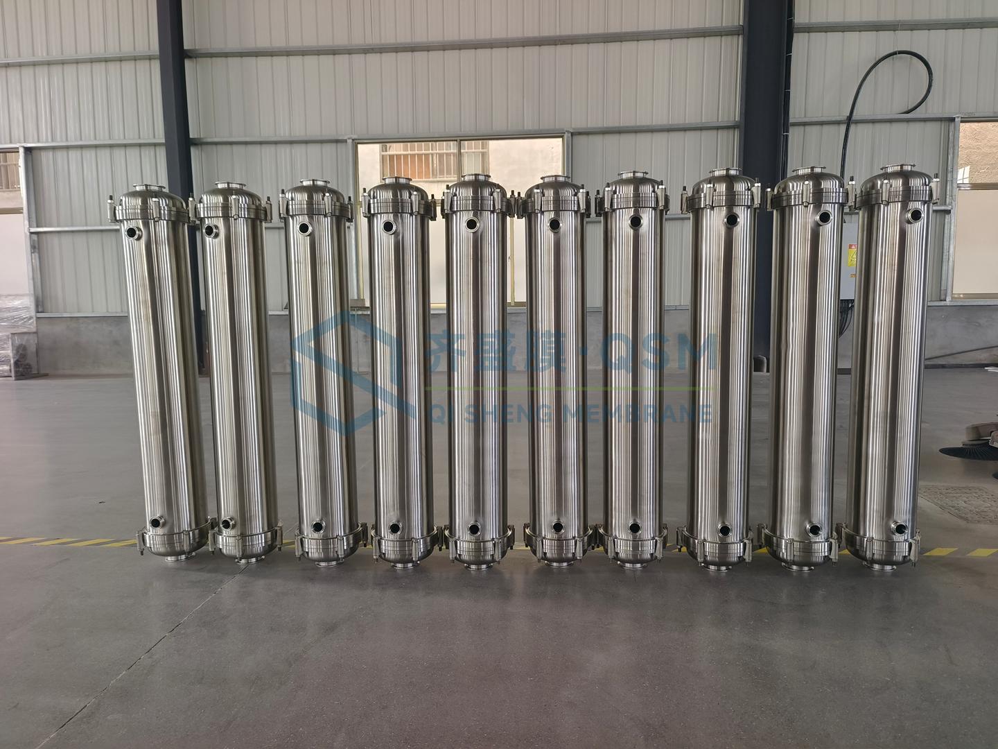 Ceramic membrane module