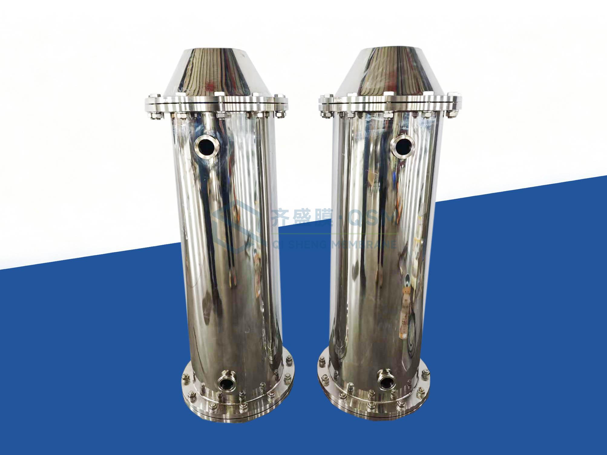 Ceramic membrane module