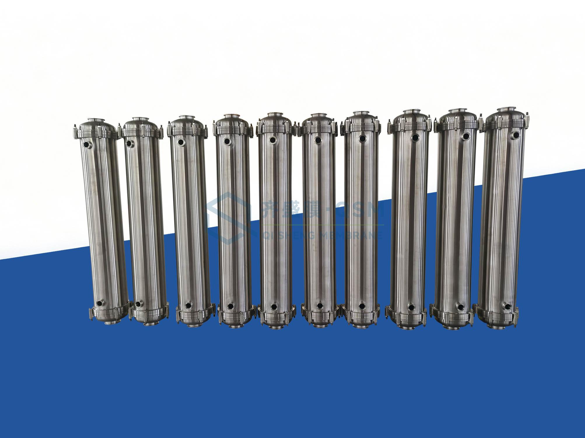 Ceramic membrane module